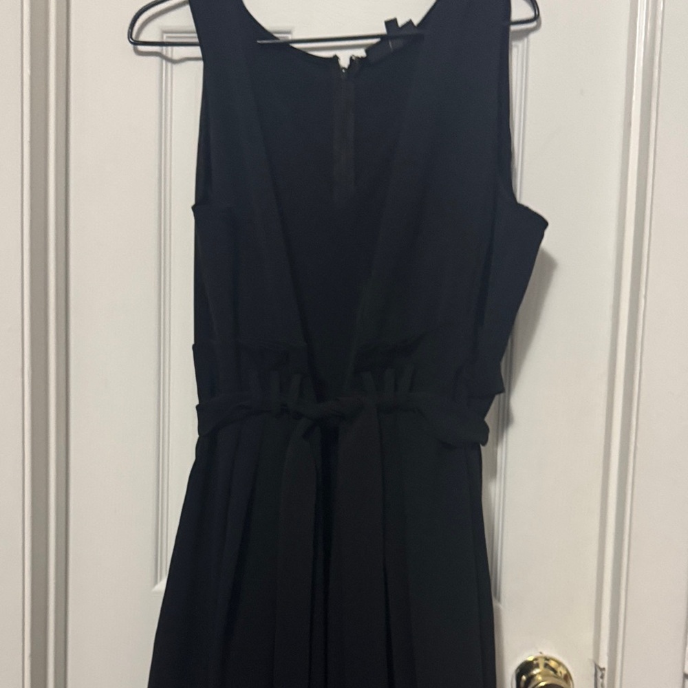 Elegant Black Sleeveless jumpsuit